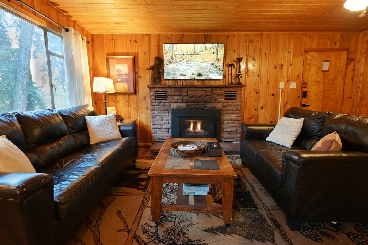 Black Bear Hot Tub on River