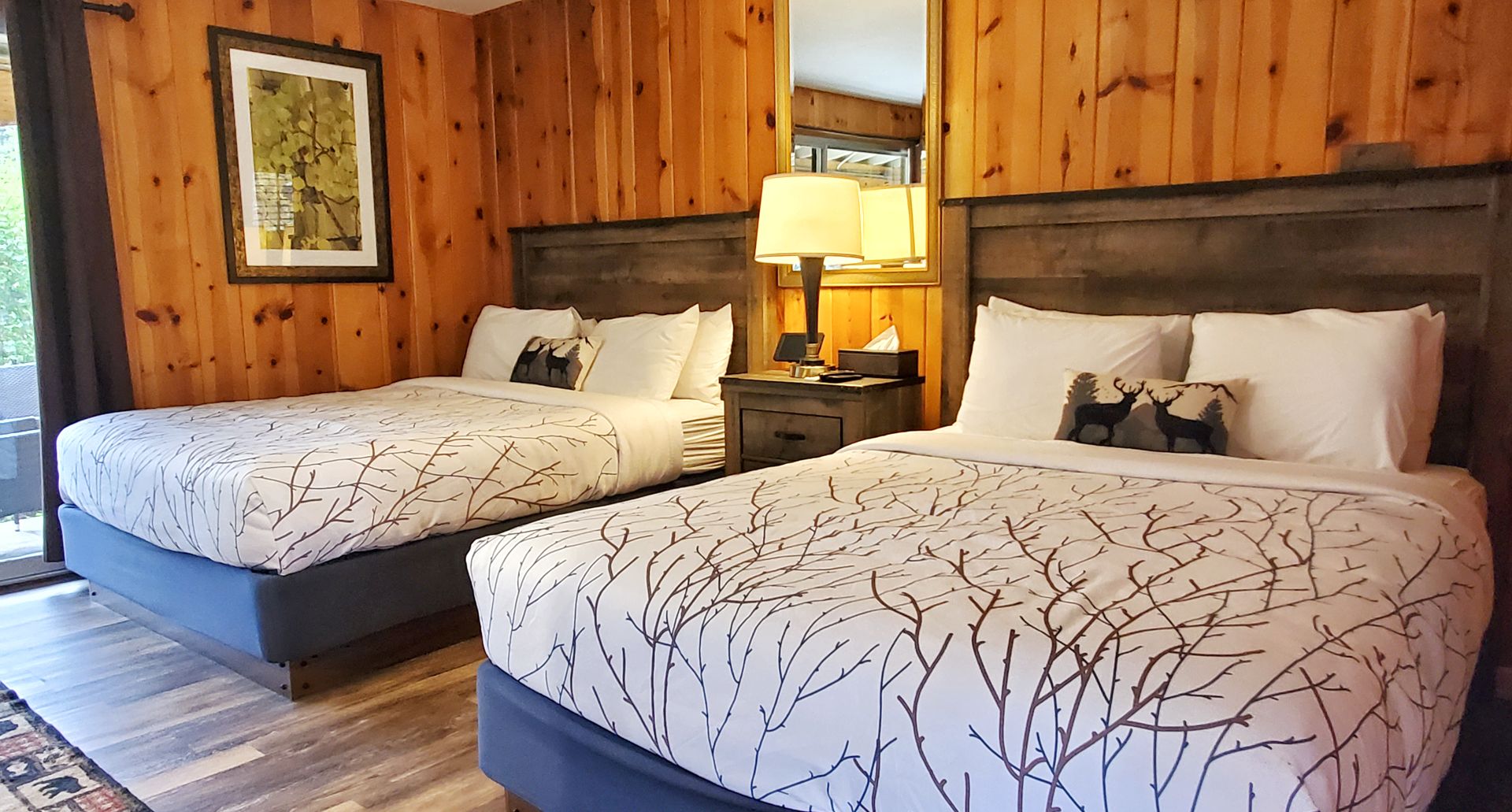 Double Queen Interior